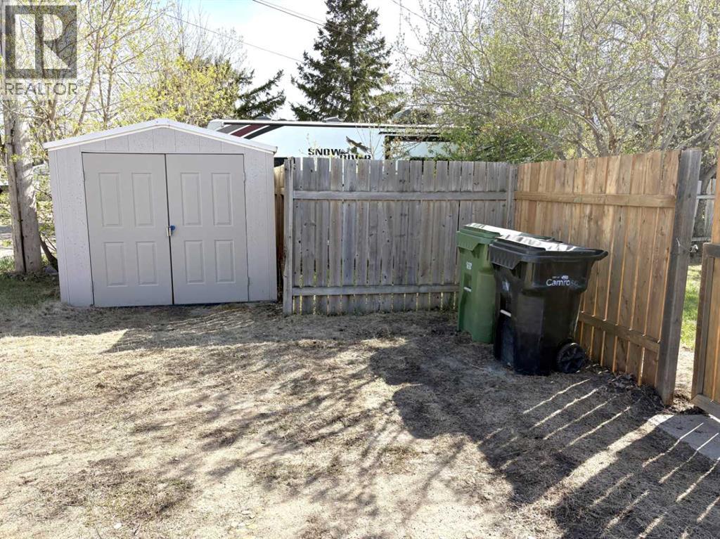 4915 46 Street, Camrose, Alberta  T4V 1G9 - Photo 10 - A2309305