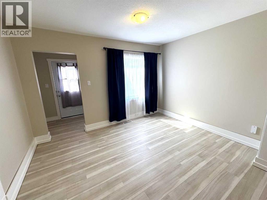 4915 46 Street, Camrose, Alberta  T4V 1G9 - Photo 13 - A2309305