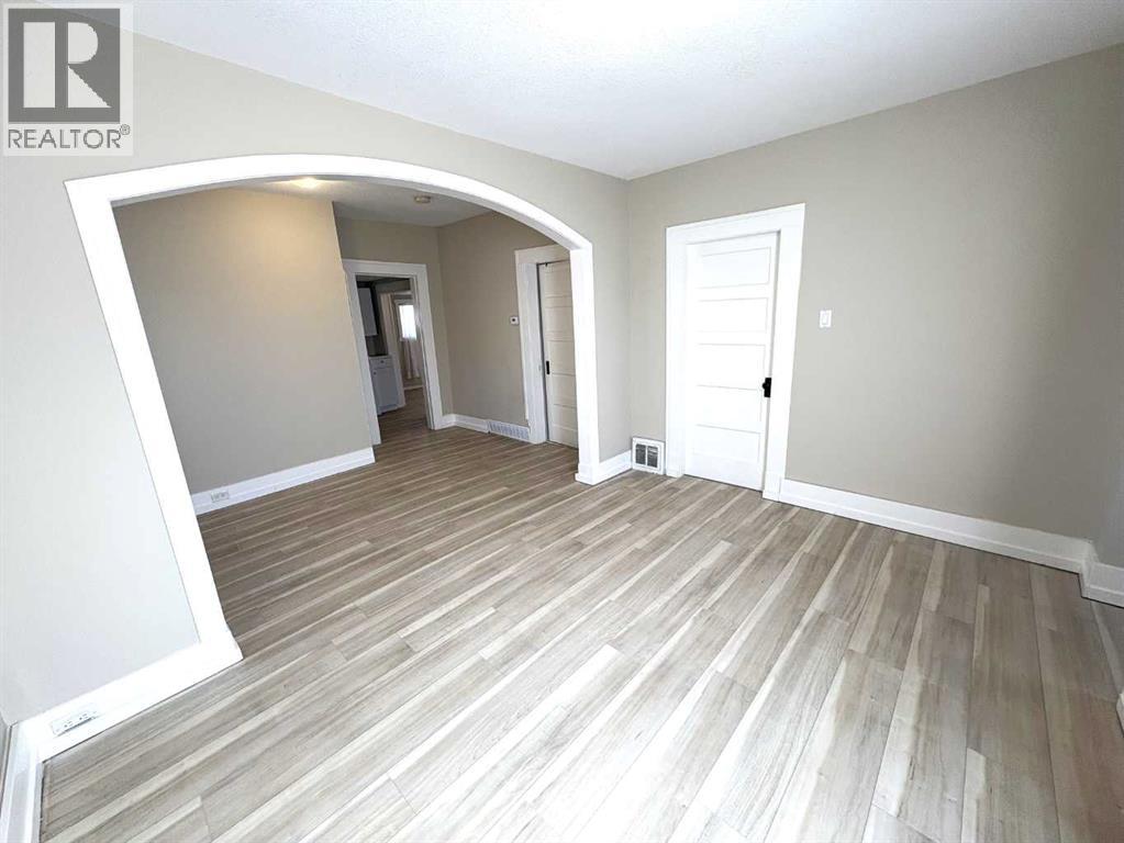 4915 46 Street, Camrose, Alberta  T4V 1G9 - Photo 18 - A2309305