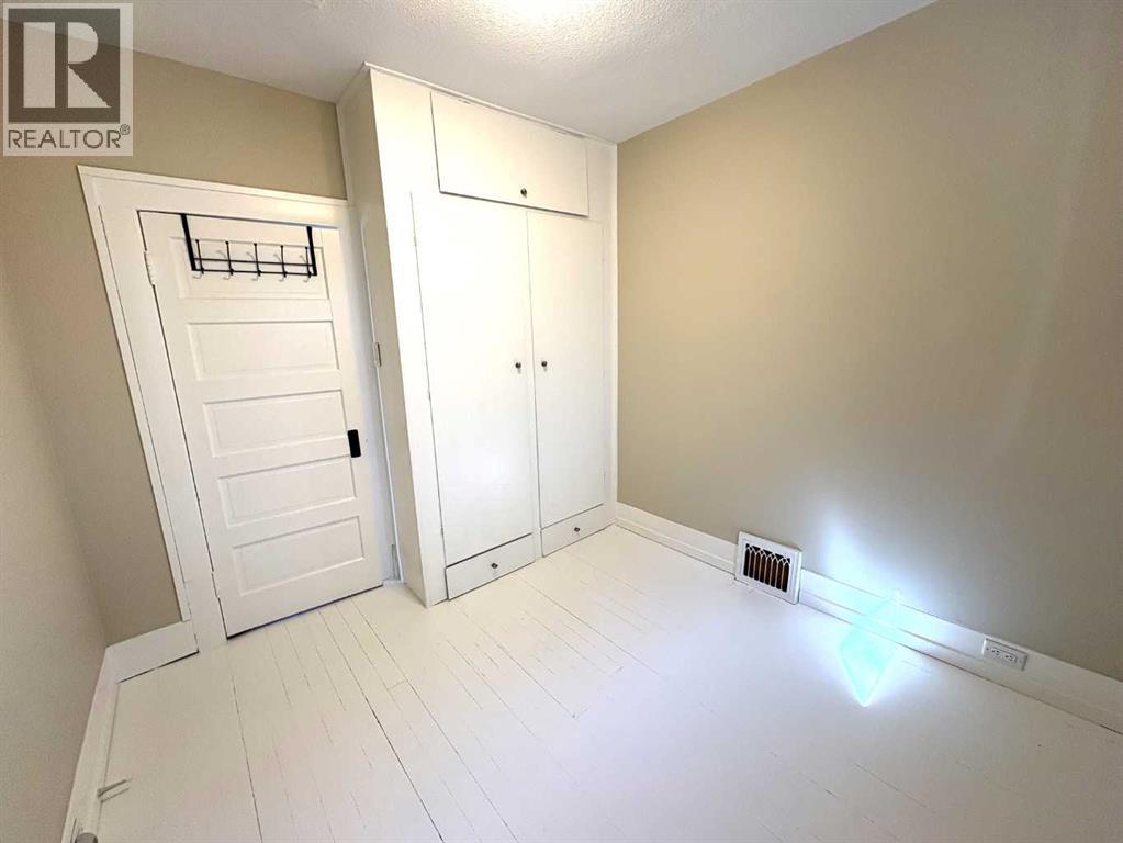 4915 46 Street, Camrose, Alberta  T4V 1G9 - Photo 24 - A2309305