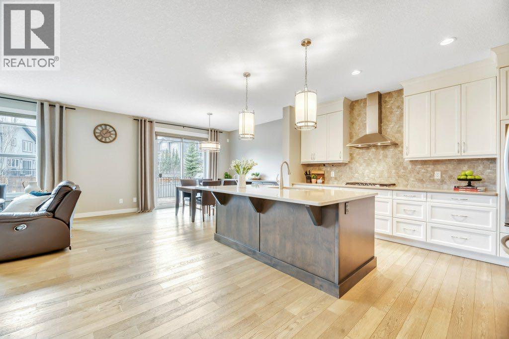 143 Stonemere Green, Chestermere, Alberta  T1X 0S2 - Photo 5 - A2305755