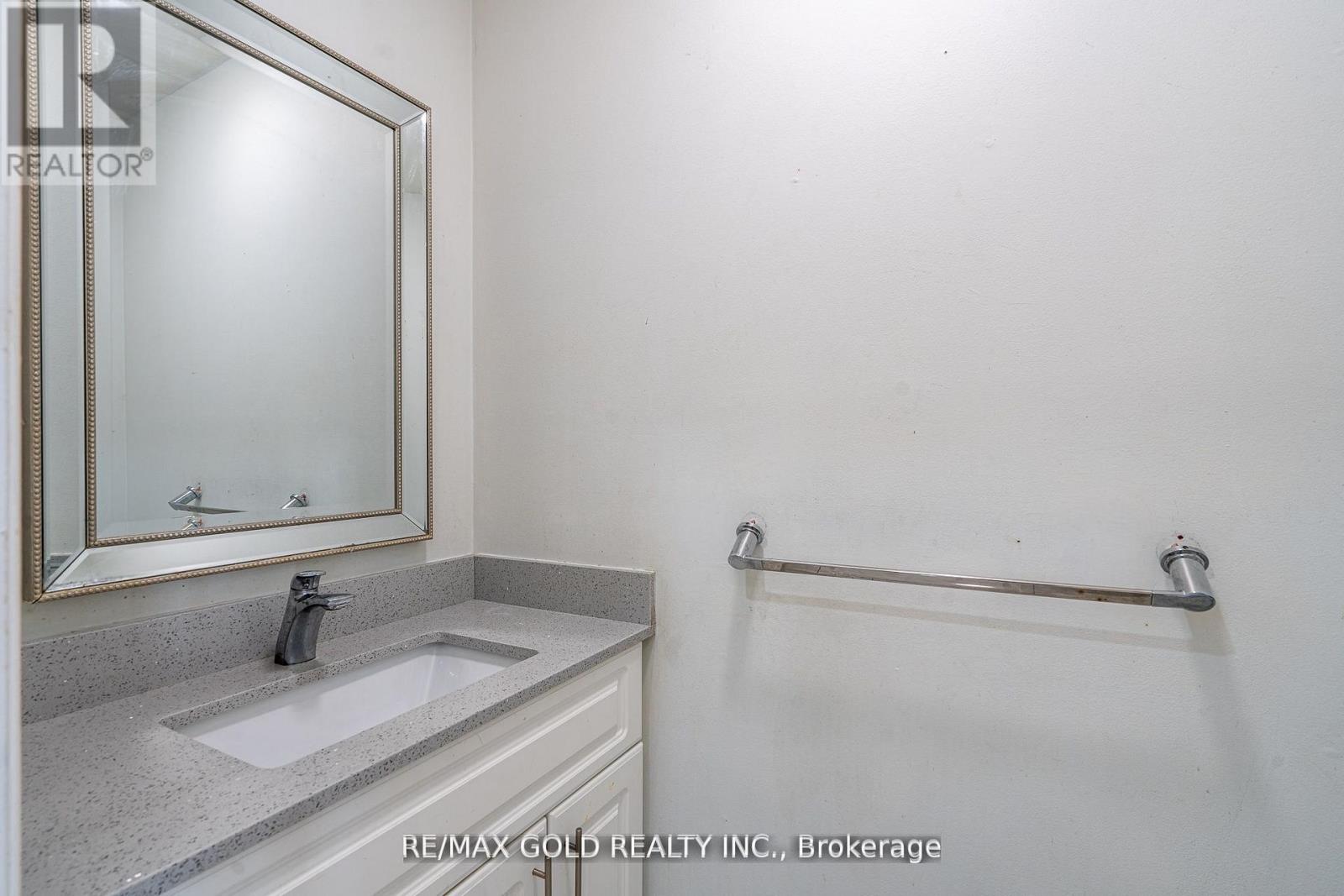 25 Clover Bloom Road, Brampton, Ontario  L6R 1R8 - Photo 8 - W13035036