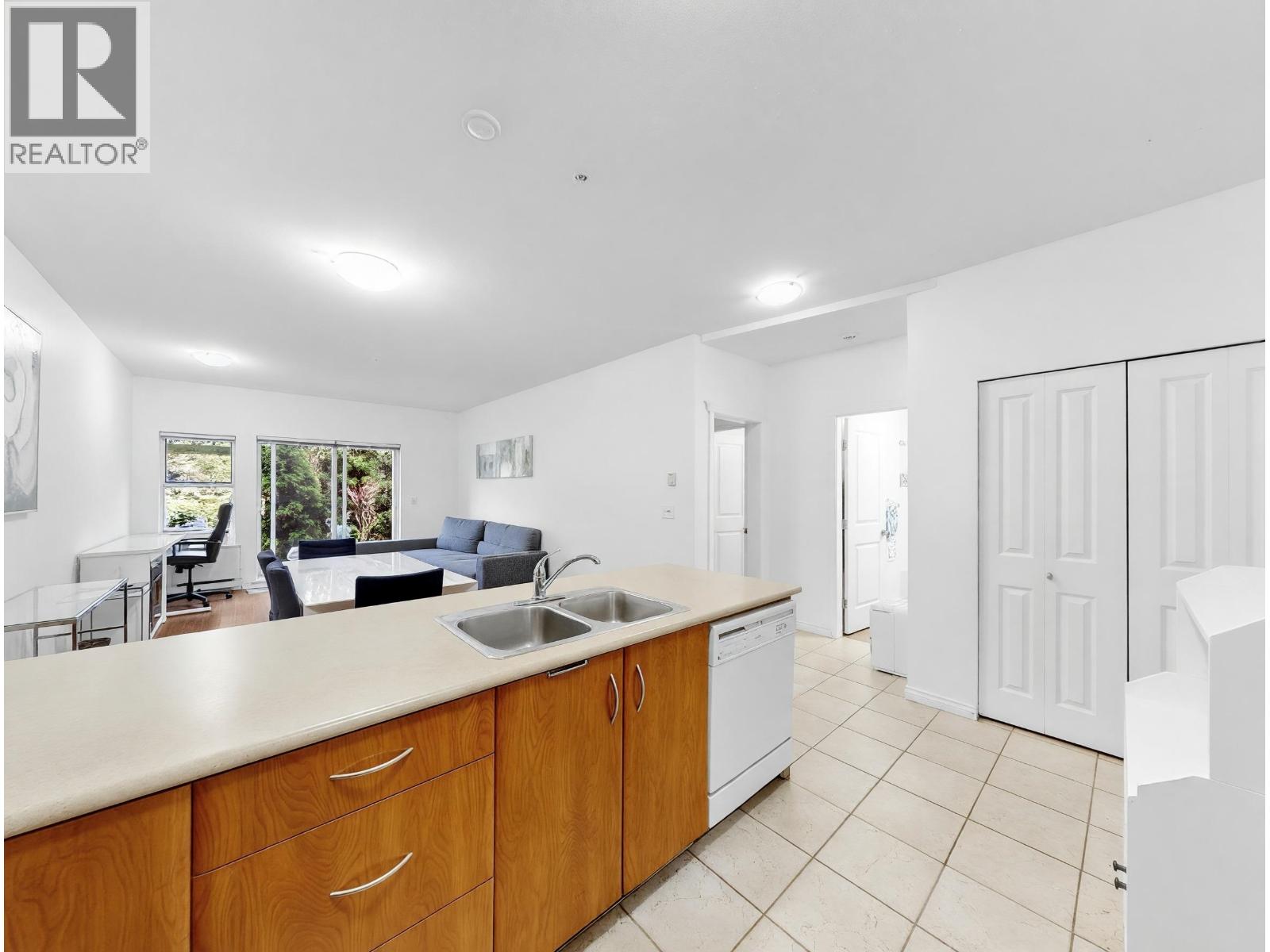 35 730 Farrow Street, Coquitlam, British Columbia  V3J 7Y7 - Photo 6 - R3121620