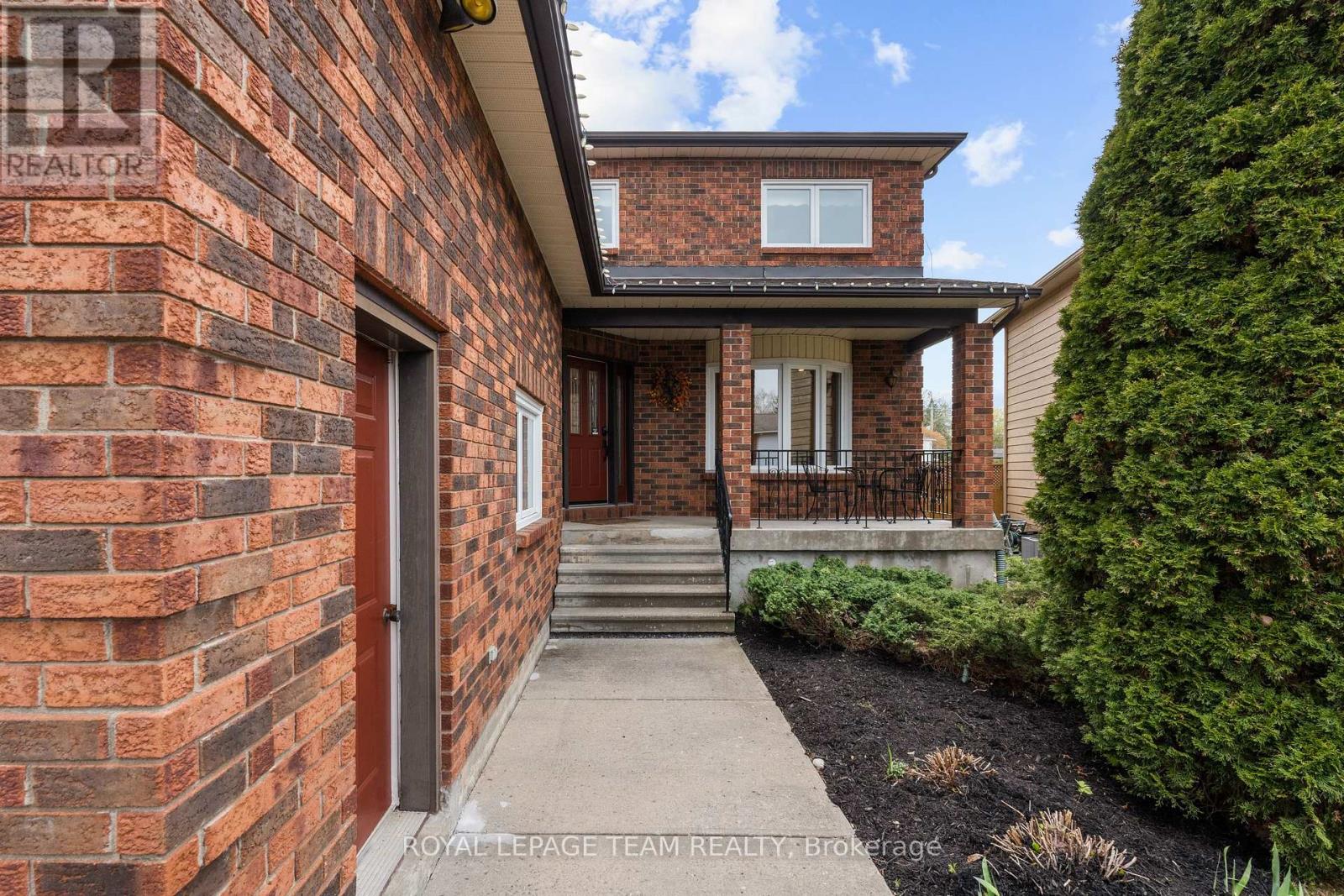 1360 Gaultois Avenue, Ottawa, Ontario  K1C 3G6 - Photo 3 - X13120026