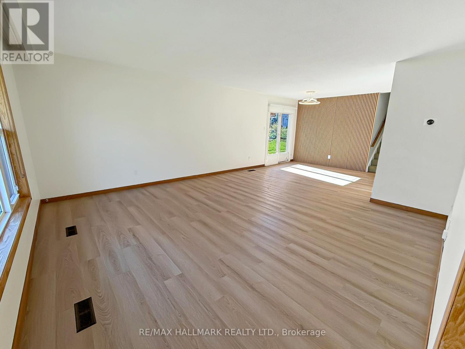 153 Clappison Boulevard, Toronto, Ontario  M1C 2H3 - Photo 4 - E13120062