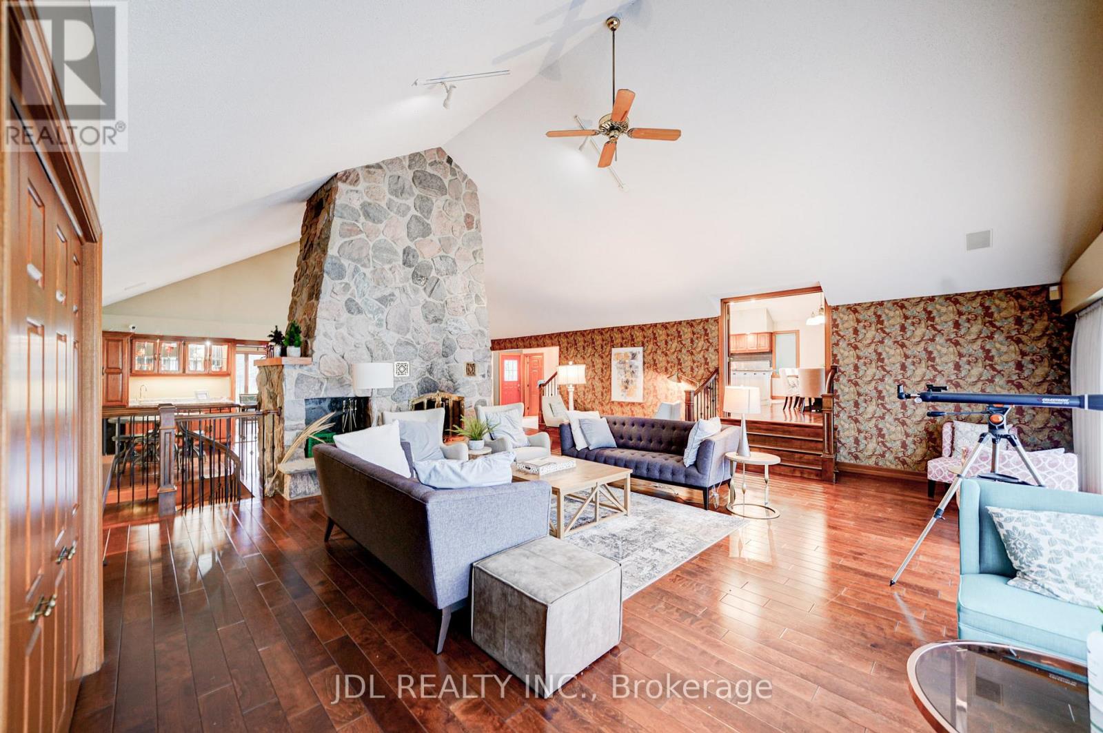 2033 Niagara River Parkway, Fort Erie, Ontario  L2A 5M4 - Photo 11 - X13087874