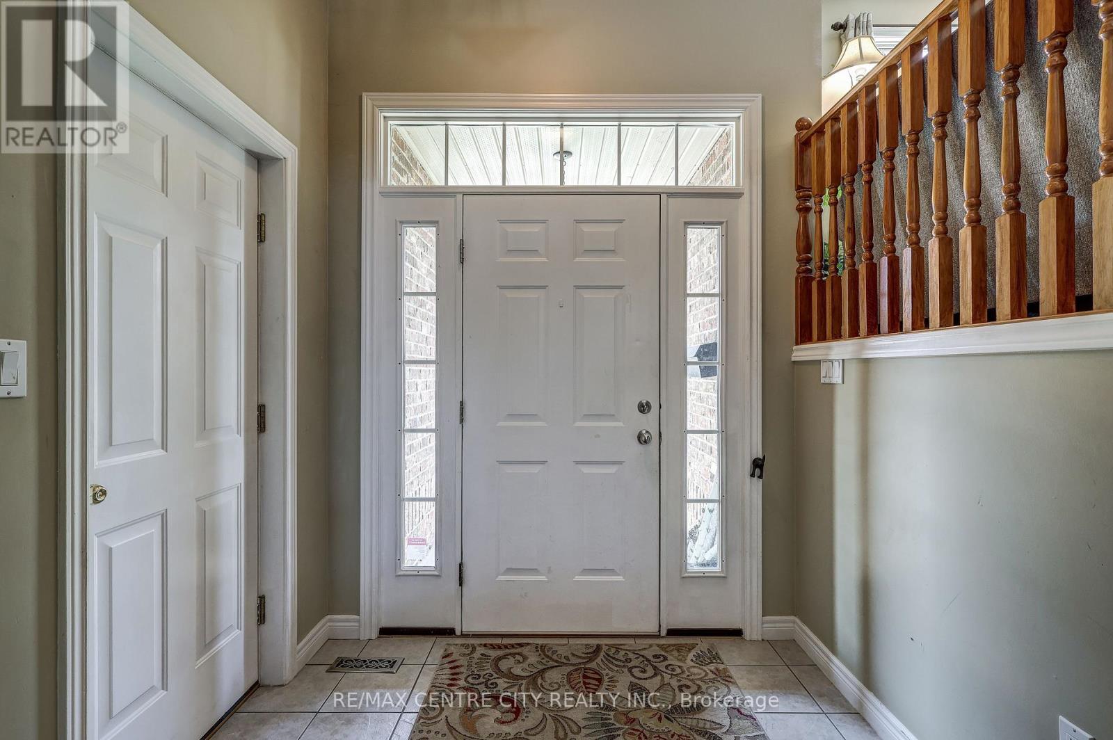 3 Steeplechase Court, St. Thomas, Ontario  N5R 6H4 - Photo 5 - X13047892