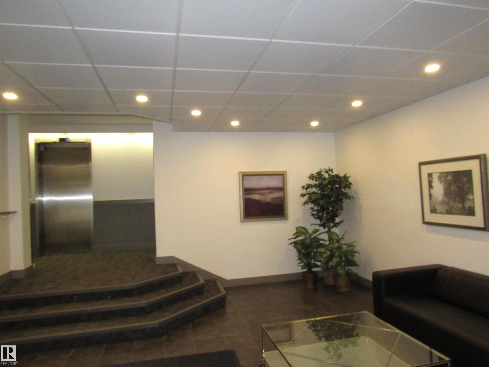 #1002 9929 113 St NW, Edmonton, Alberta  T5K 2N9 - Photo 32 - E4482033
