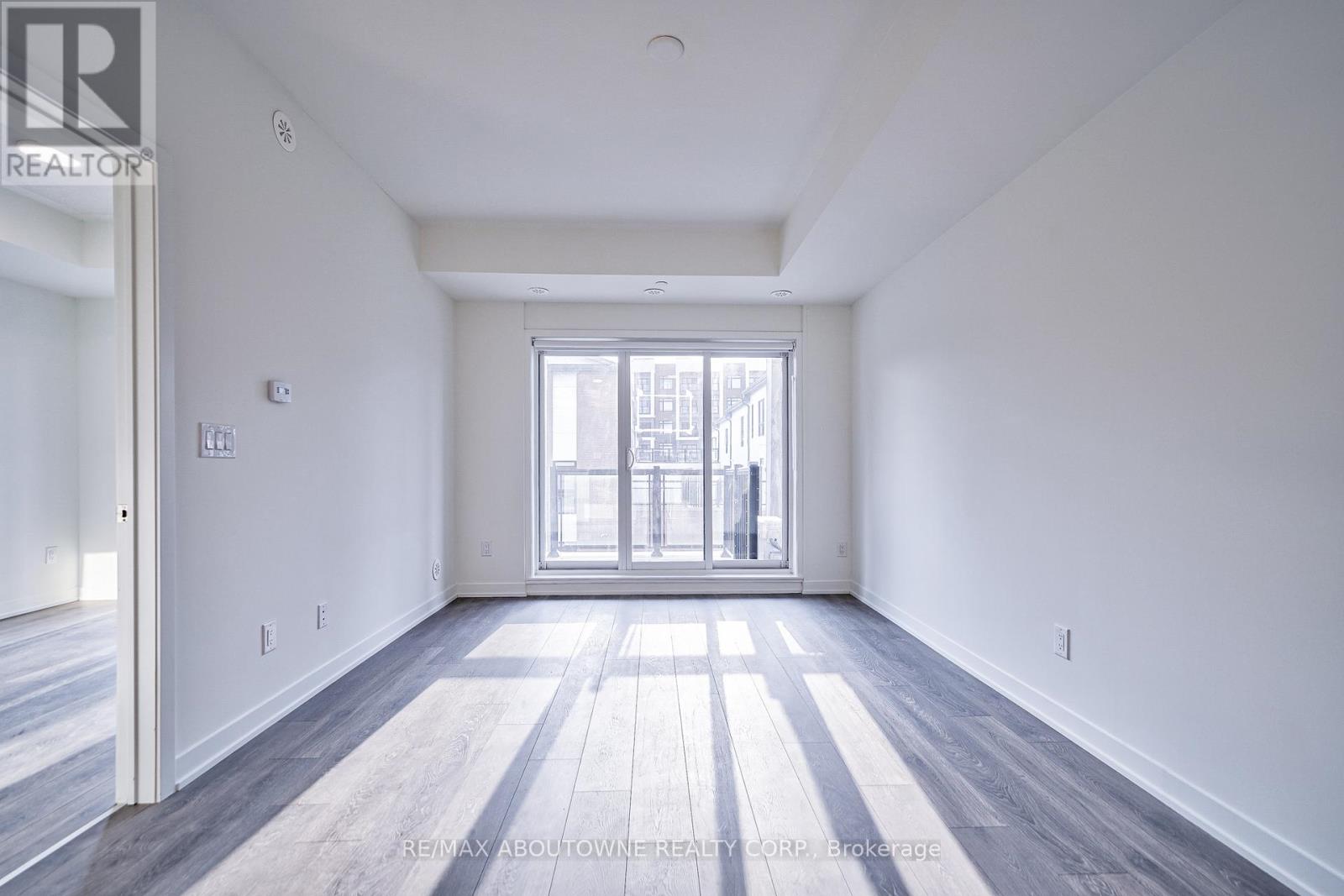 204 - 135 Canon Jackson Drive, Toronto, Ontario M6M 0C3 - Photo 17 - W13120032