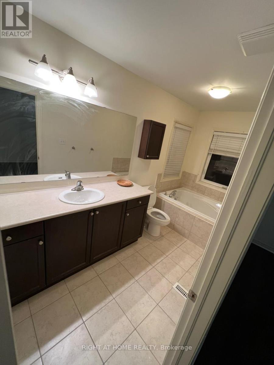 3365 Stoney Crescent, Mississauga, Ontario  L5M 0N6 - Photo 19 - W13120056