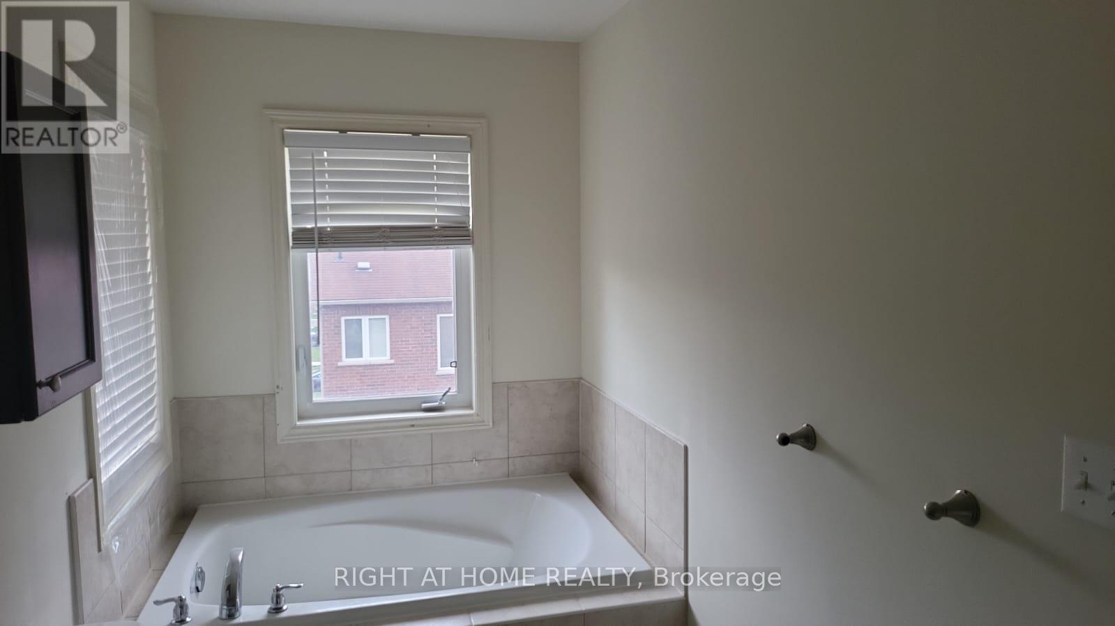 3365 Stoney Crescent, Mississauga, Ontario  L5M 0N6 - Photo 20 - W13120056