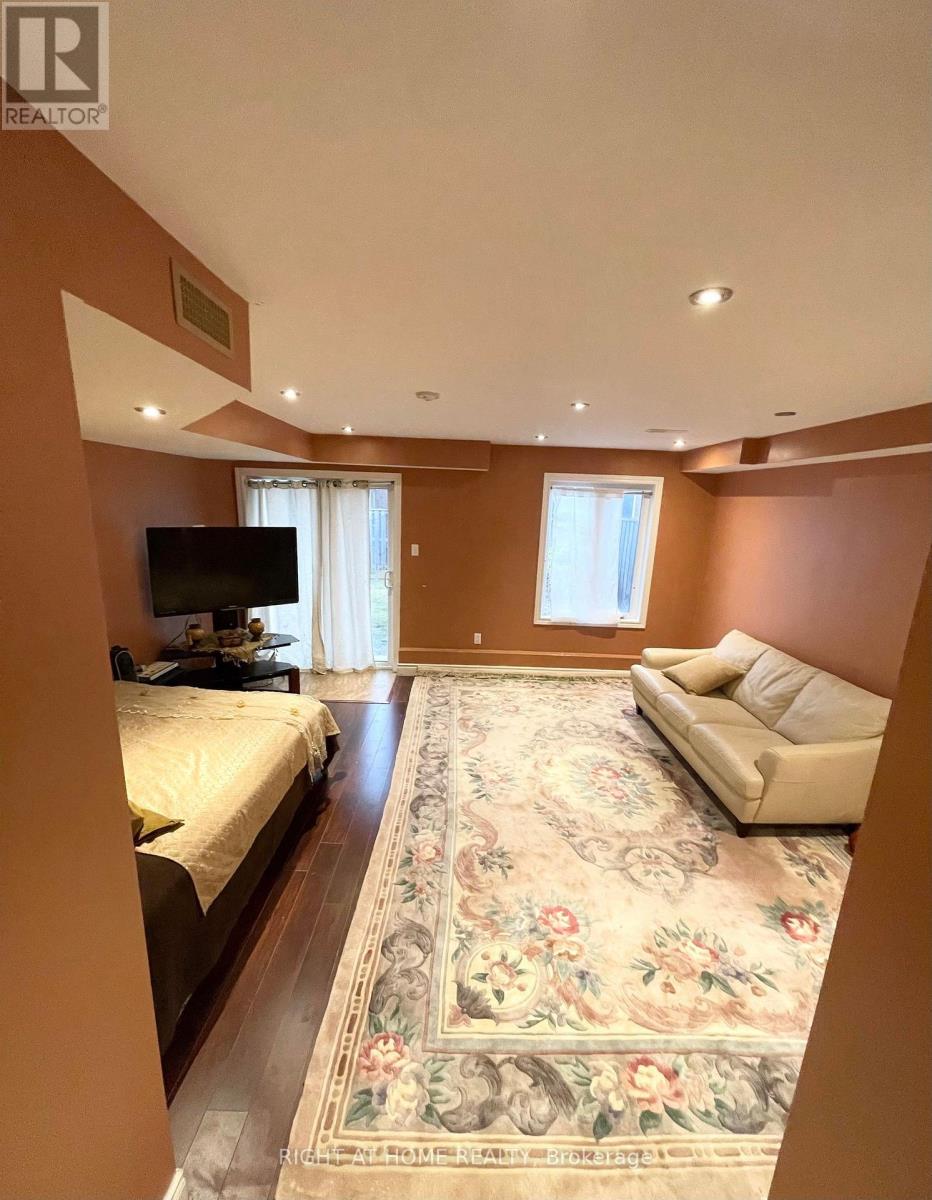 3365 Stoney Crescent, Mississauga, Ontario  L5M 0N6 - Photo 42 - W13120056