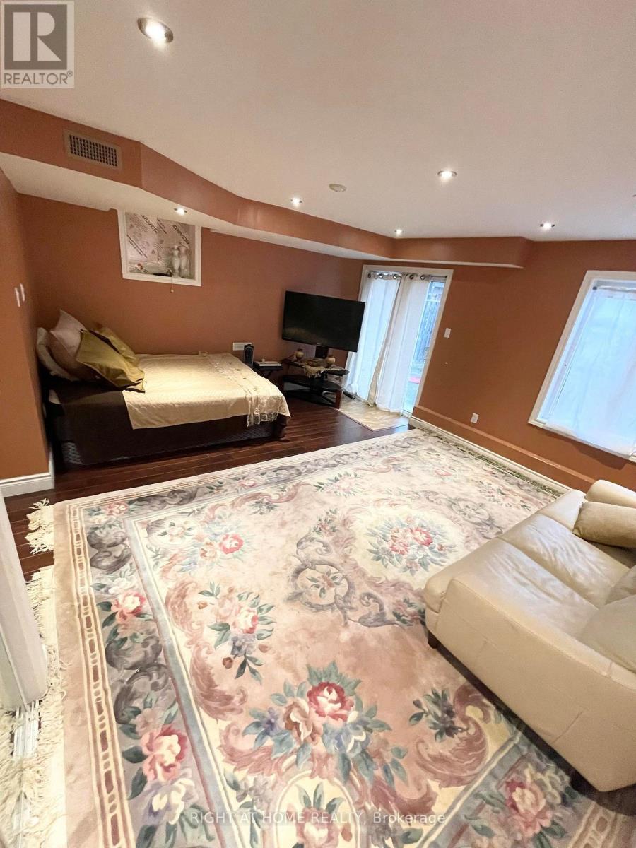 3365 Stoney Crescent, Mississauga, Ontario  L5M 0N6 - Photo 45 - W13120056