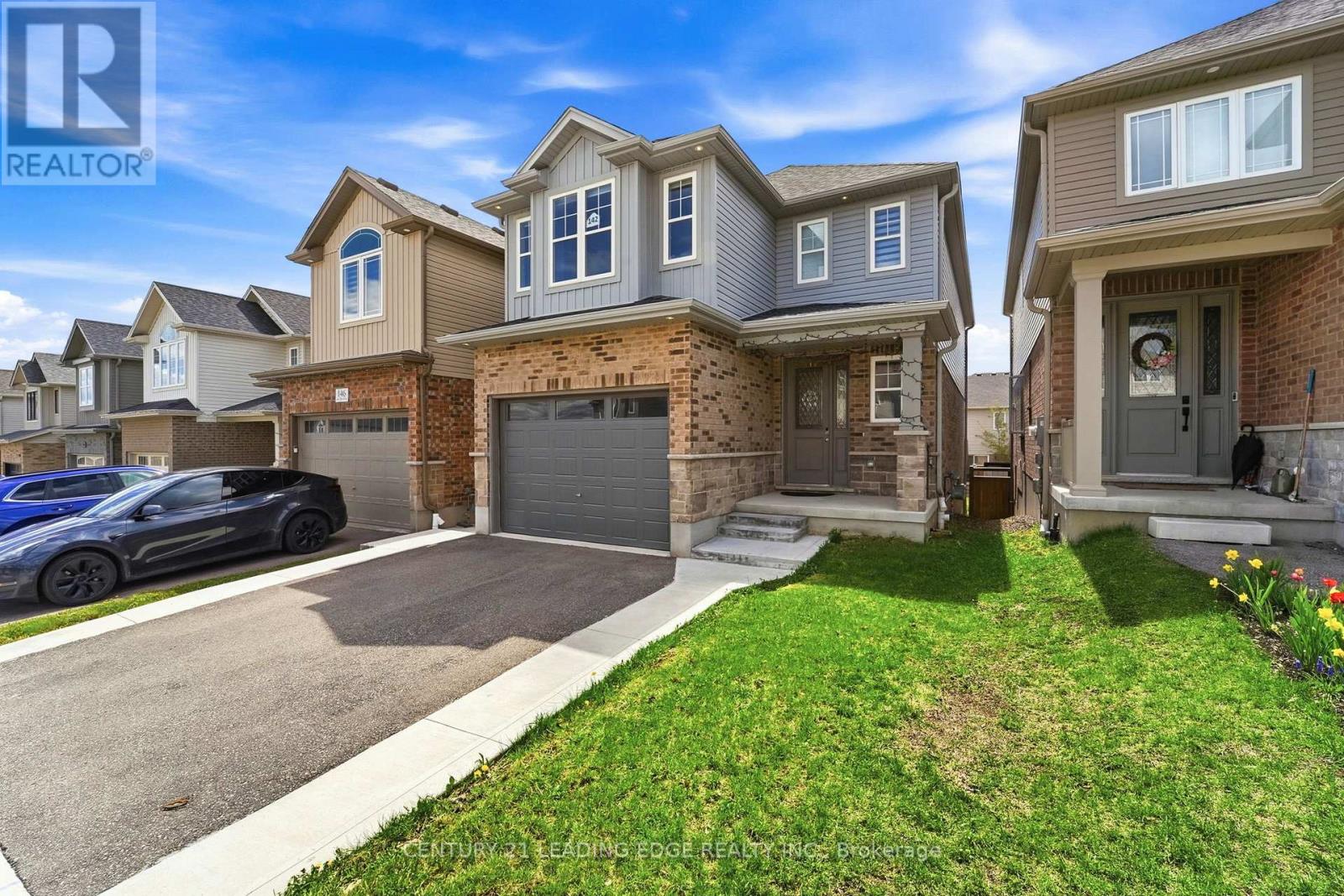142 Rivertrail Avenue, Kitchener, Ontario N2A 0J7 - Photo 2 - X13120054