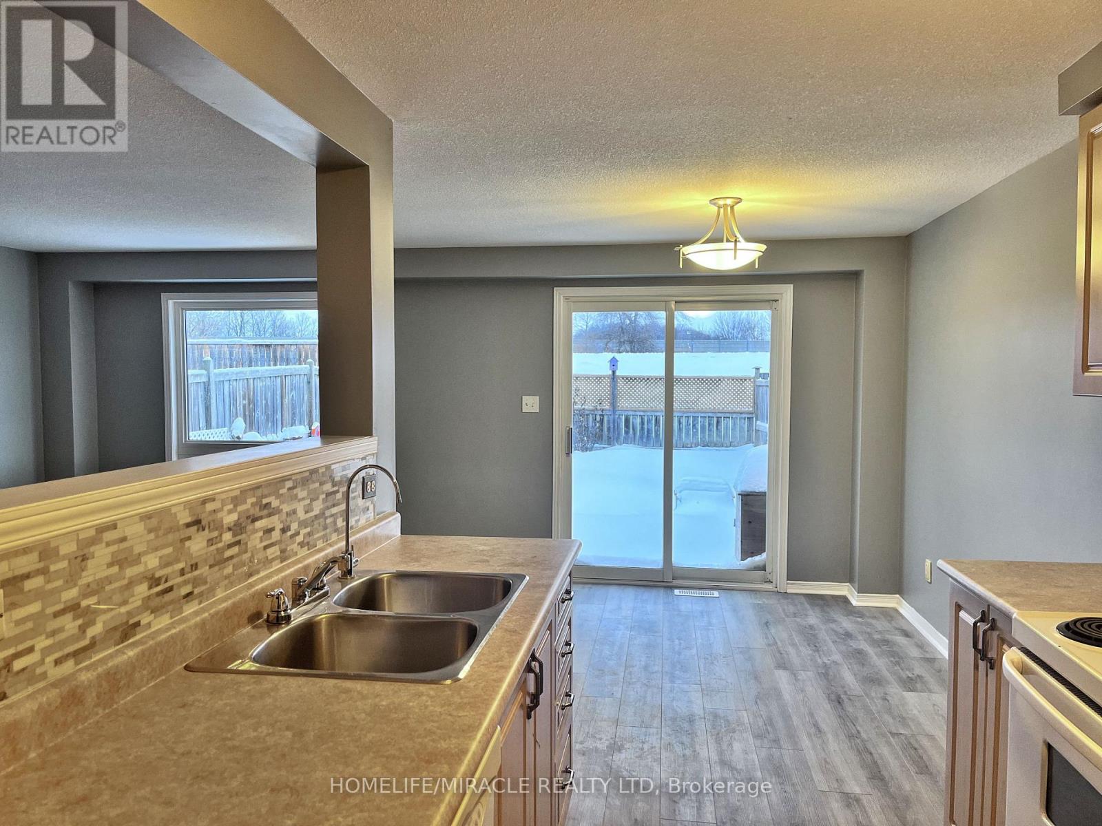 193 Prosperity Drive, Kitchener, Ontario  N2E 4E5 - Photo 5 - X13120070