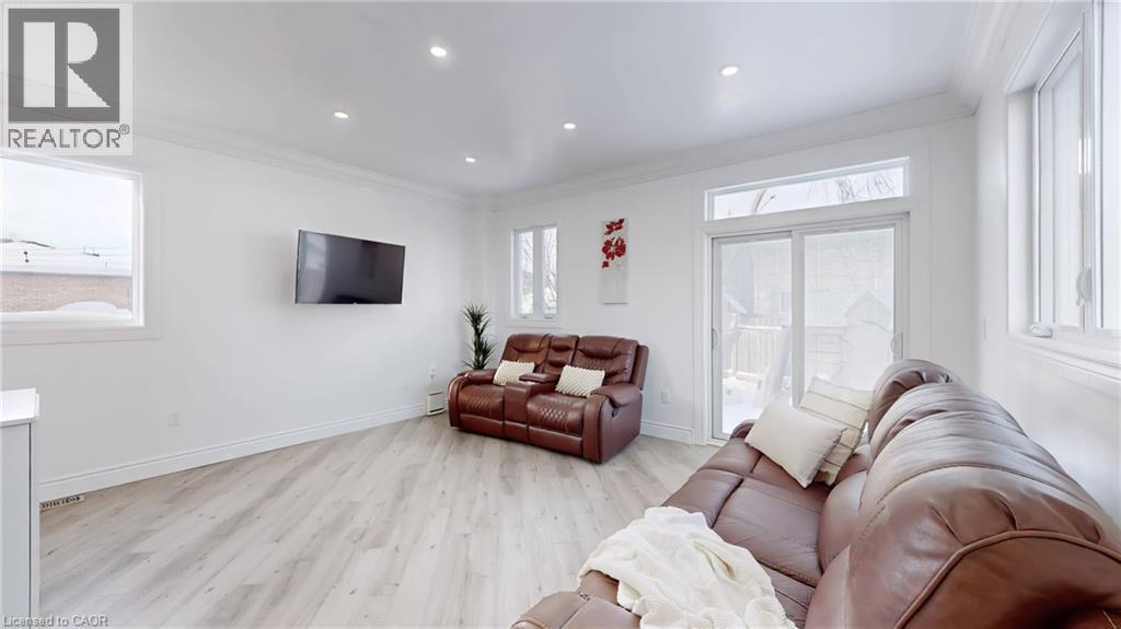 85 Albany Avenue, Hamilton, Ontario  L8H 2H4 - Photo 6 - 40829762