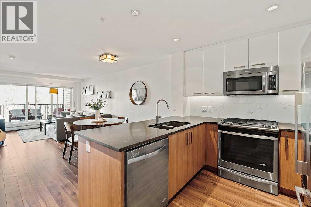 313, 510 Edmonton Trail NE, Calgary, Alberta  T2E 3H1 - Photo 1 - A2287472