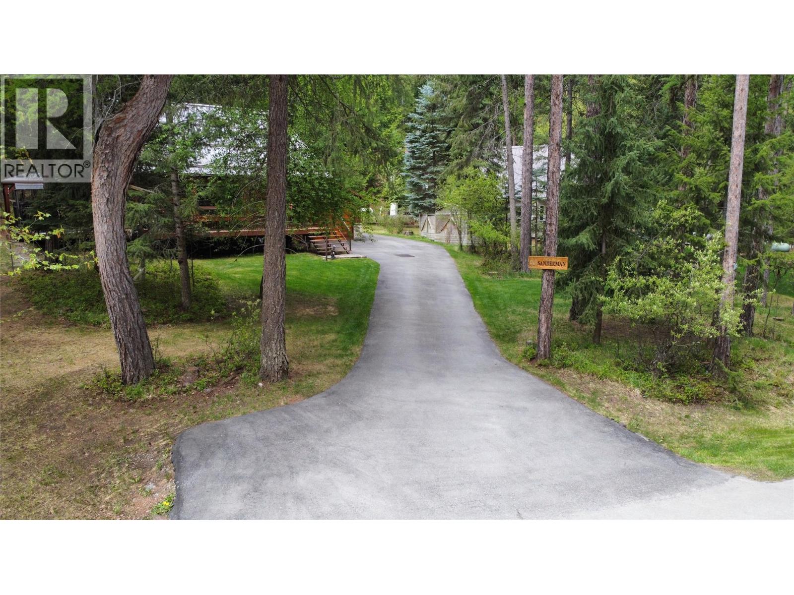 9387 Moyie Shores Estates Road, Moyie, British Columbia V0B 2A0 - Photo 4 - 10387121