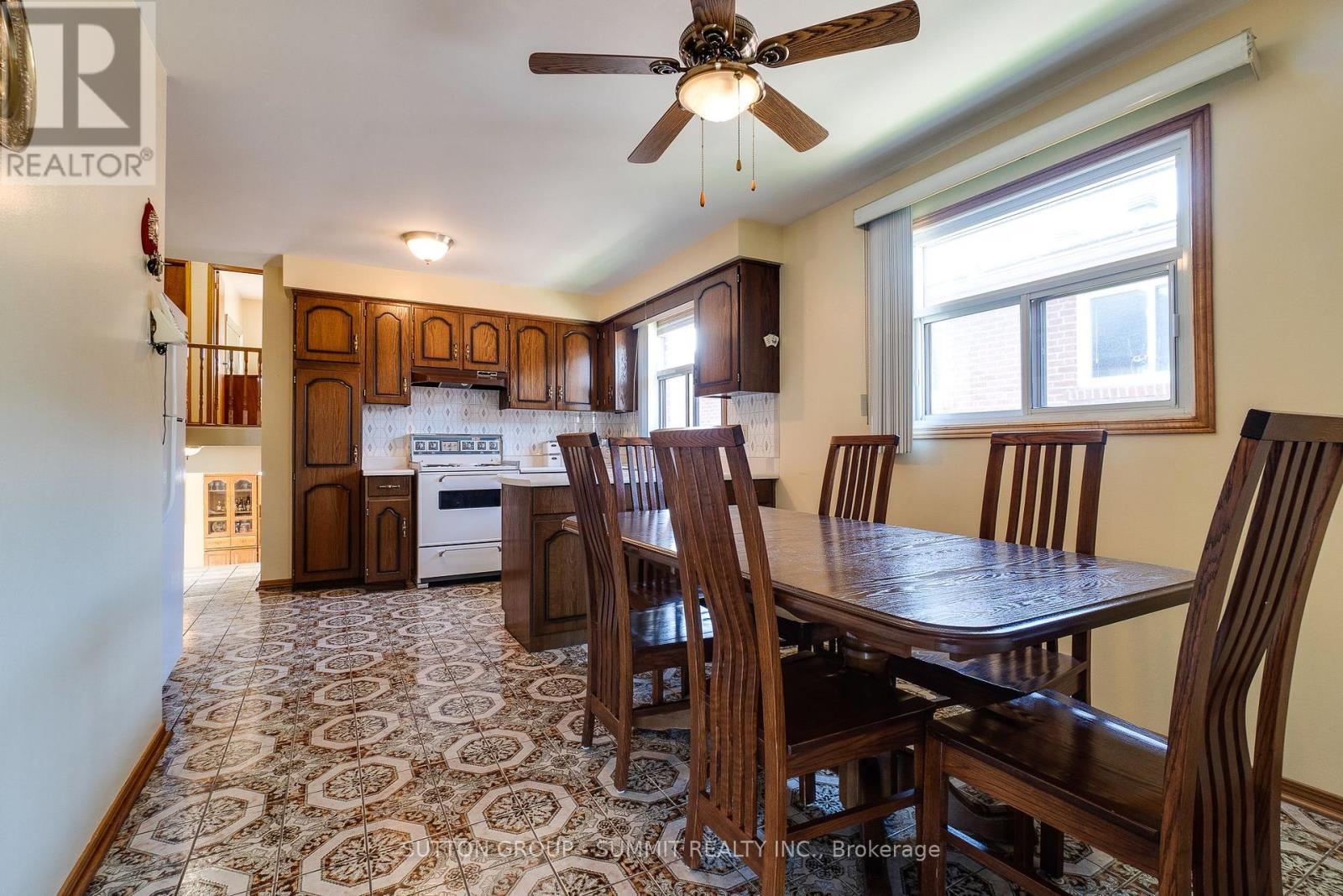 1571 Corkstone Glade, Mississauga, Ontario  L4W 2E8 - Photo 13 - W13119500