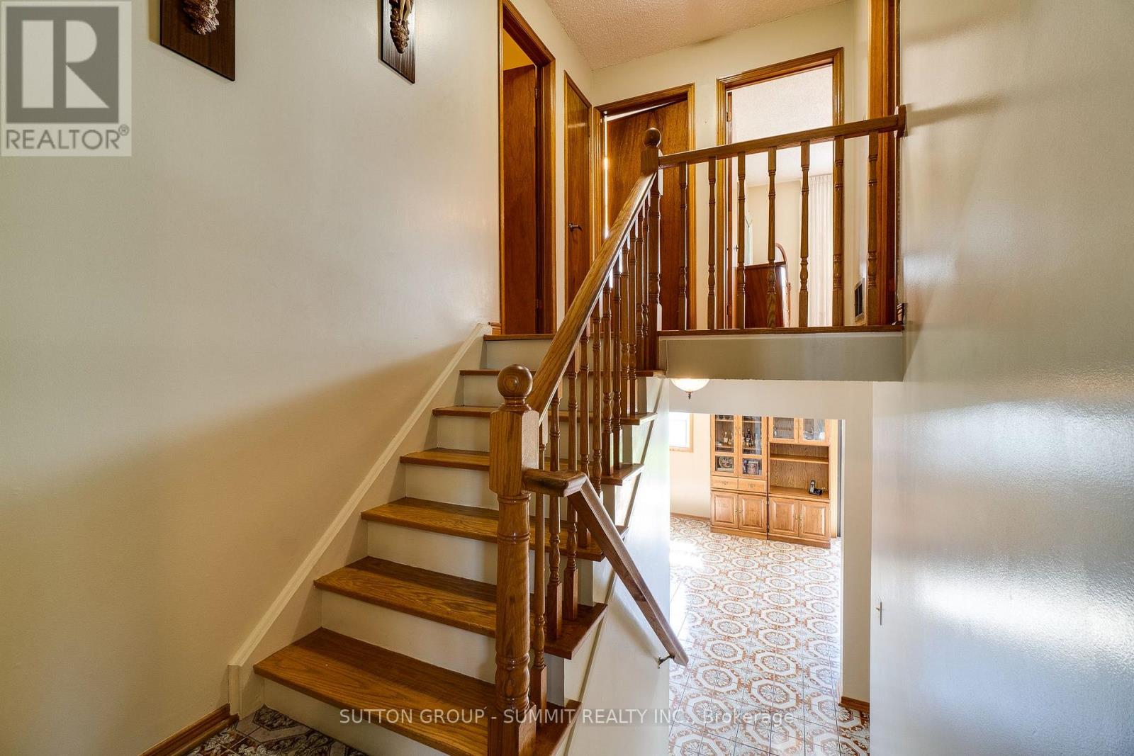 1571 Corkstone Glade, Mississauga, Ontario  L4W 2E8 - Photo 17 - W13119500