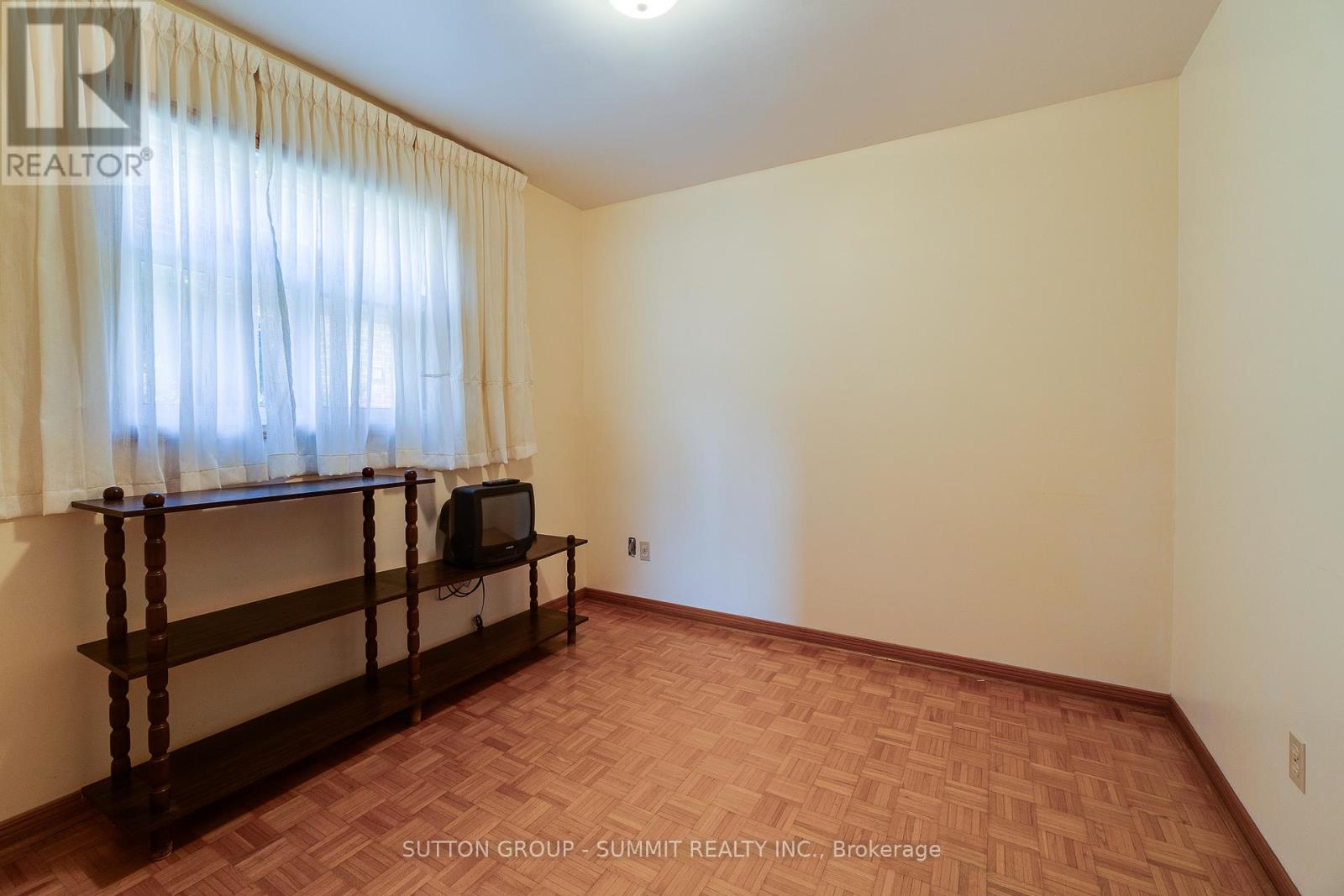 1571 Corkstone Glade, Mississauga, Ontario  L4W 2E8 - Photo 28 - W13119500