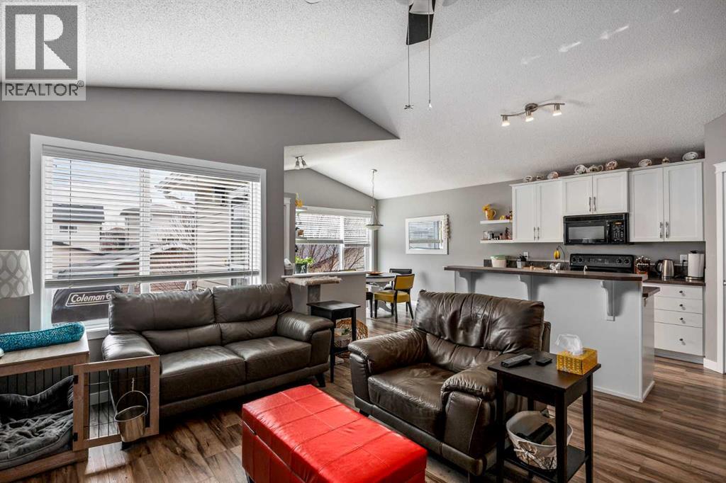 2367 Sagewood Gate Sw, Airdrie, Alberta  T4B 3M7 - Photo 18 - A2310565