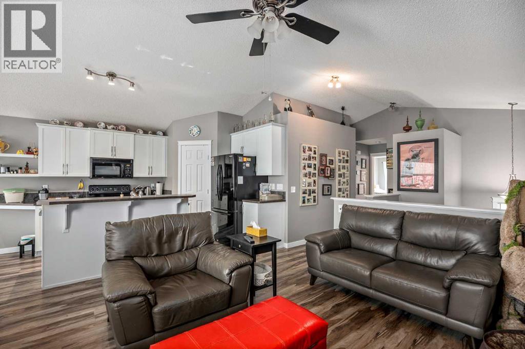 2367 Sagewood Gate Sw, Airdrie, Alberta  T4B 3M7 - Photo 19 - A2310565