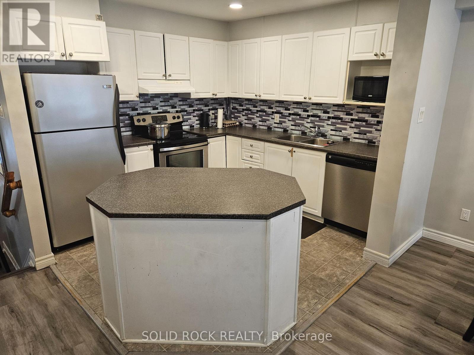 255 Catamount Court, Ottawa, Ontario  K2M 0A9 - Photo 8 - X13106316
