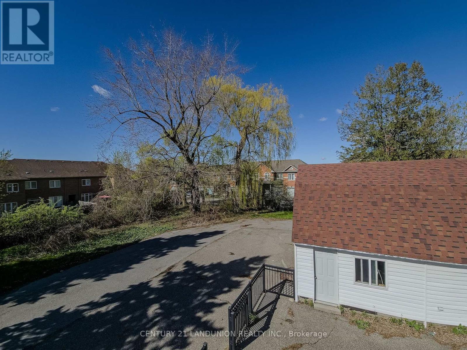 11960 Yonge Street, Richmond Hill, Ontario  L4E 3N6 - Photo 10 - N12933530
