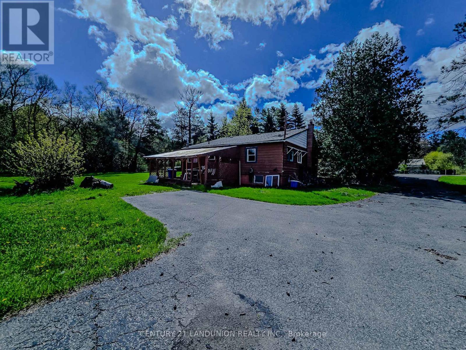 4192 Vivian Road, Whitchurch-Stouffville, Ontario  L0G 1E0 - Photo 4 - N13105190