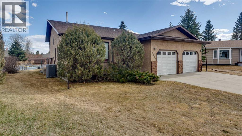 5019 60 Street Close, Lacombe, Alberta  T4L 1M3 - Photo 3 - A2299800