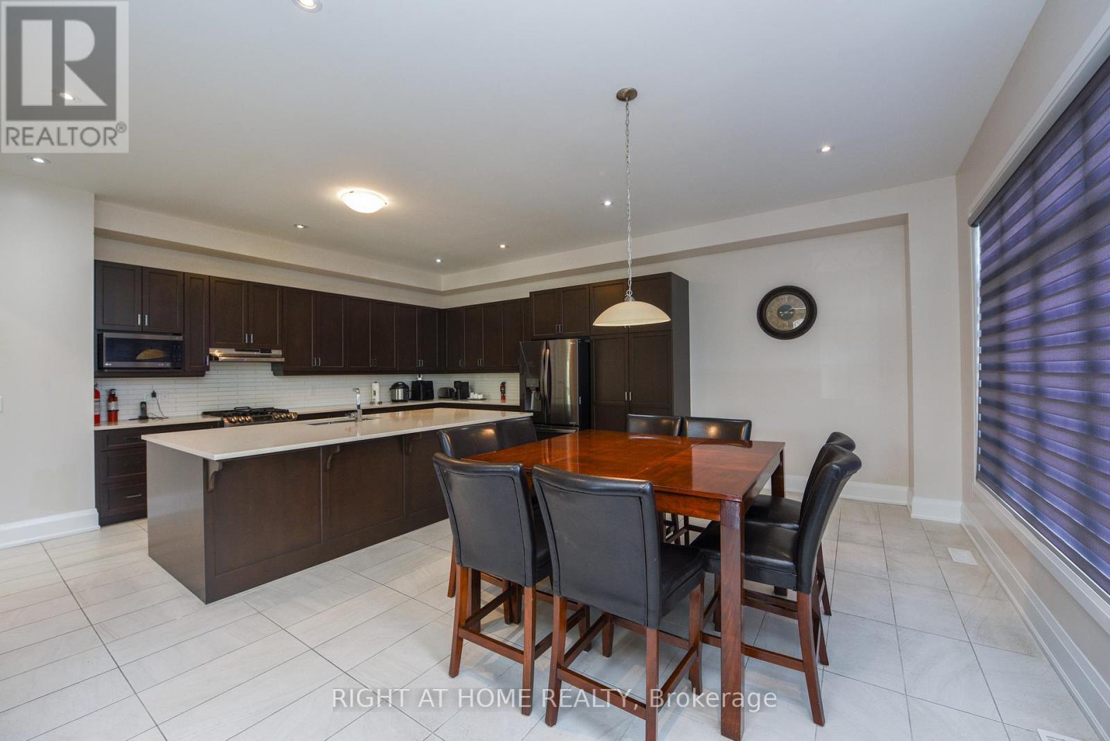 Main/upper Level - 5167 Symphony Court, Mississauga, Ontario  L5M 0Z6 - Photo 10 - W13120076