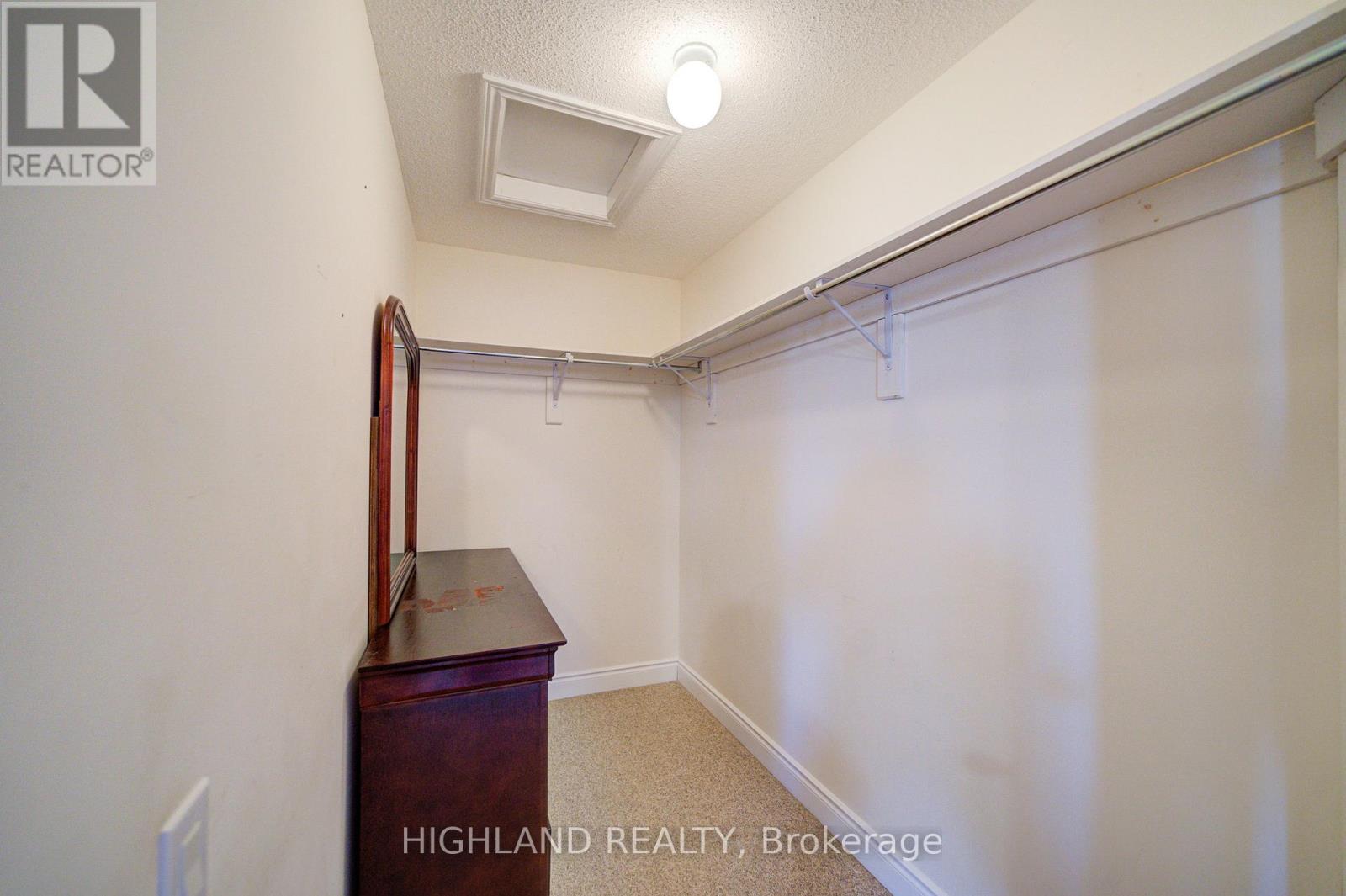 311 Duskywing Way, Oakville, Ontario  L6L 6X6 - Photo 16 - W13120104