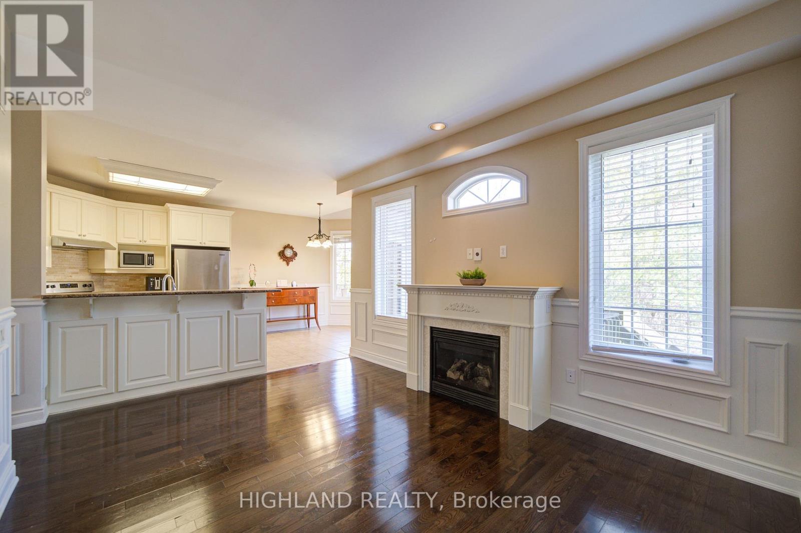 311 Duskywing Way, Oakville, Ontario  L6L 6X6 - Photo 9 - W13120104