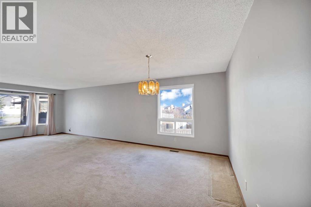 68 Hawkfield Crescent NW, Calgary, Alberta  T3G 1Z5 - Photo 14 - A2307491