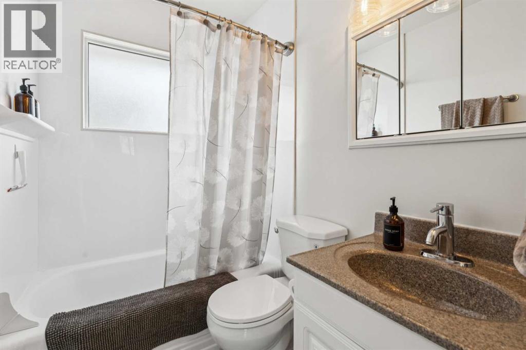 19 Hyslop Drive SW, Calgary, Alberta  T2V 3A2 - Photo 19 - A2308094