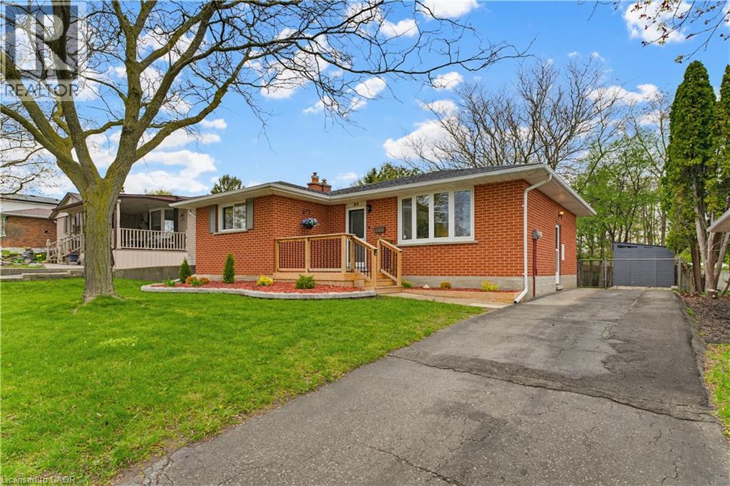 24 Hillmount Street, Kitchener, Ontario  N2C 2C6 - Photo 3 - 40829528
