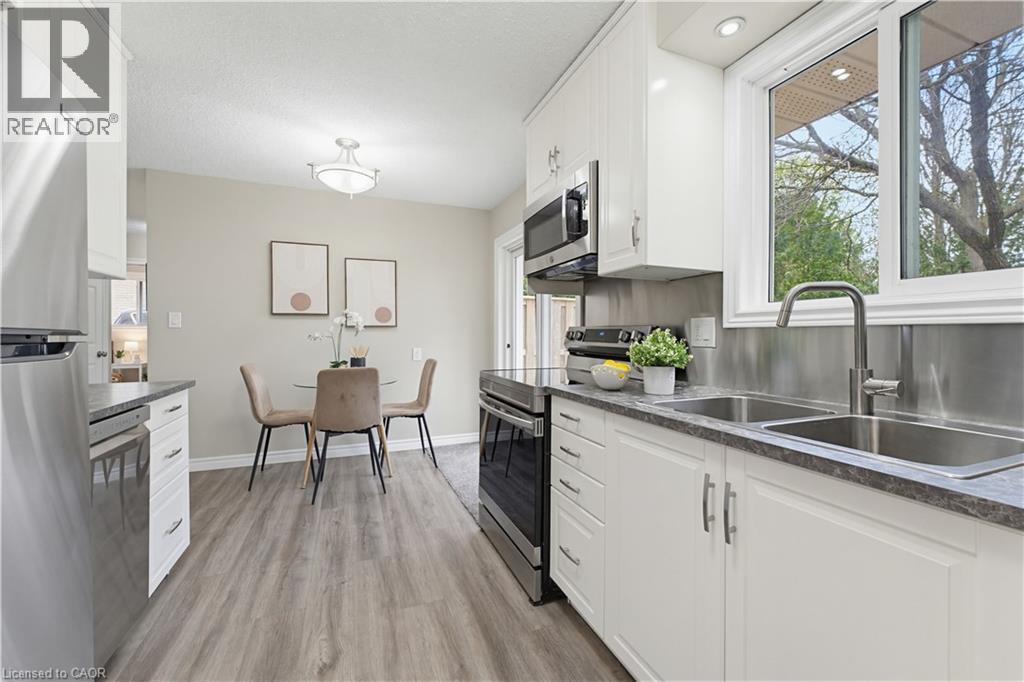 24 Hillmount Street, Kitchener, Ontario  N2C 2C6 - Photo 10 - 40829528