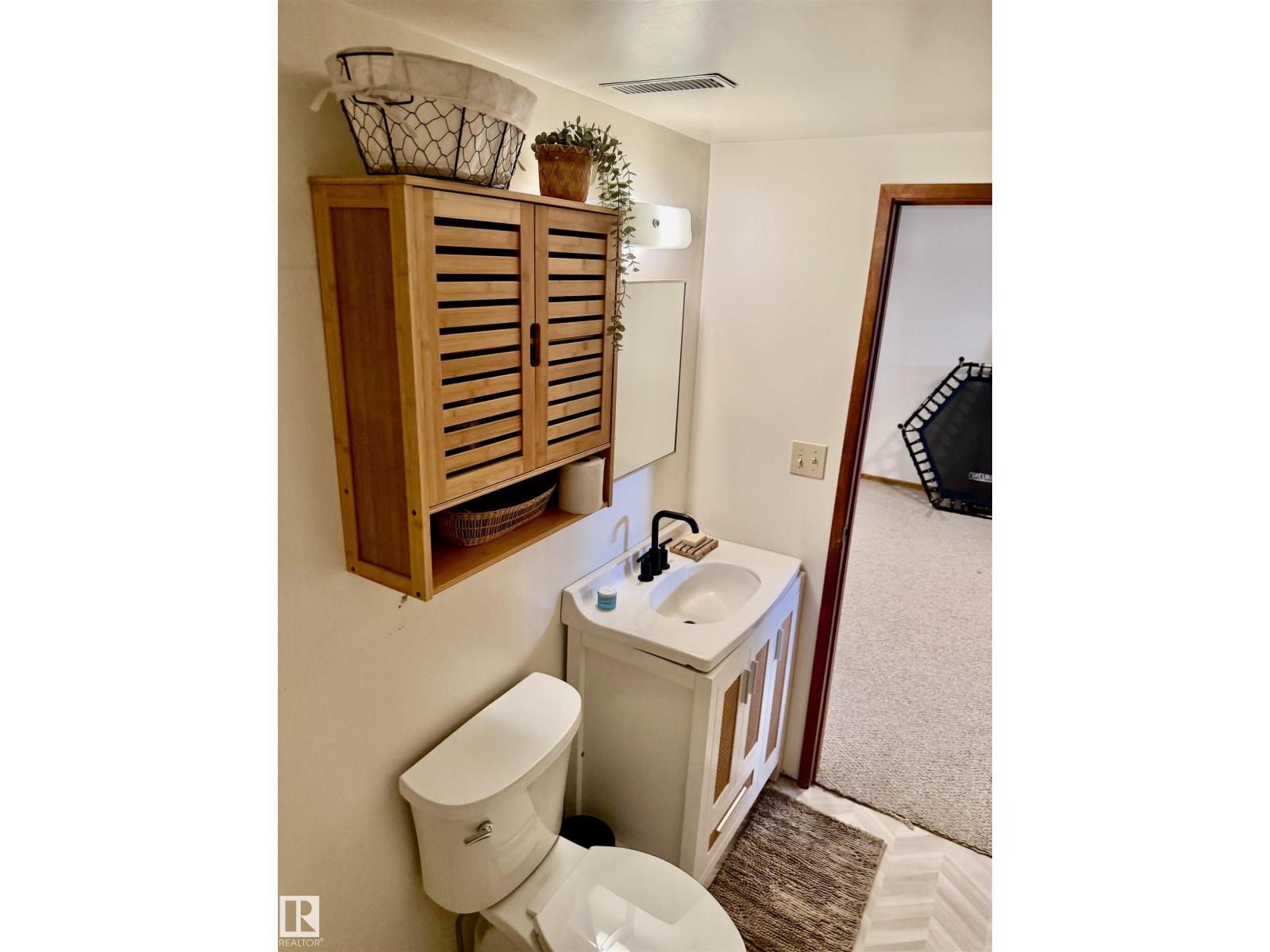 5132 54 Av, Mundare, Alberta  T0B 3H0 - Photo 15 - E4487273