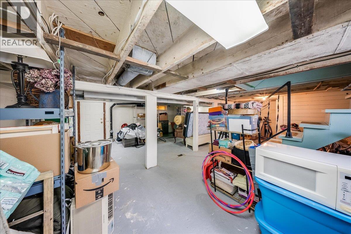 1374 Mountain Street, Trail, British Columbia  V1R 3G5 - Photo 34 - 10386940