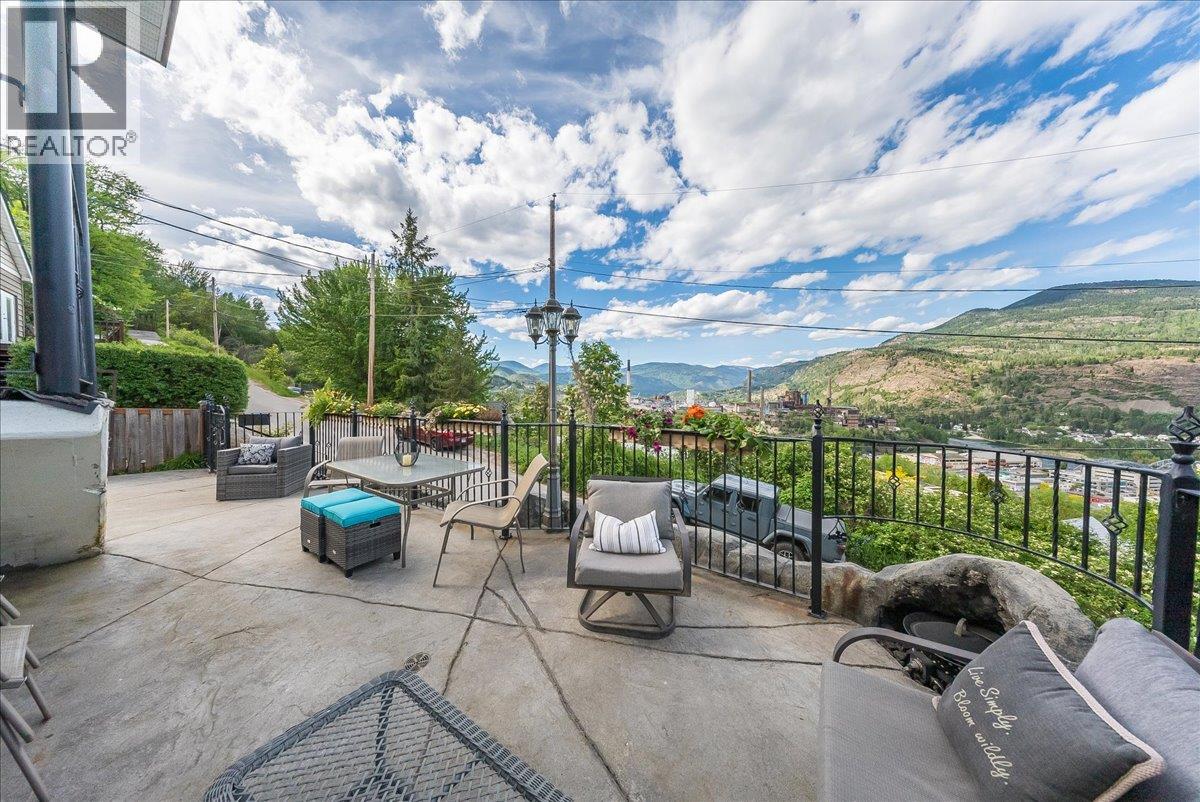 1374 Mountain Street, Trail, British Columbia  V1R 3G5 - Photo 48 - 10386940