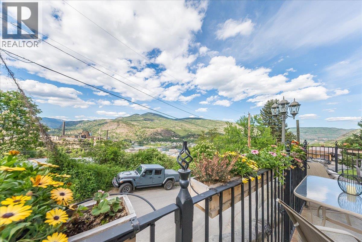 1374 Mountain Street, Trail, British Columbia  V1R 3G5 - Photo 50 - 10386940