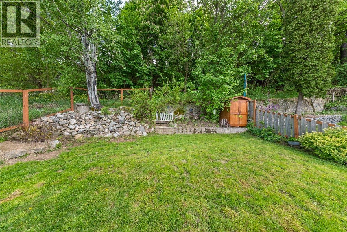 1374 Mountain Street, Trail, British Columbia  V1R 3G5 - Photo 62 - 10386940