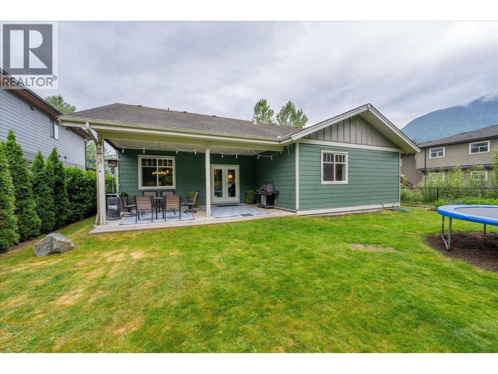 1545 Judd Road, Squamish, British Columbia  V0N 1H0 - Photo 35 - R3123083