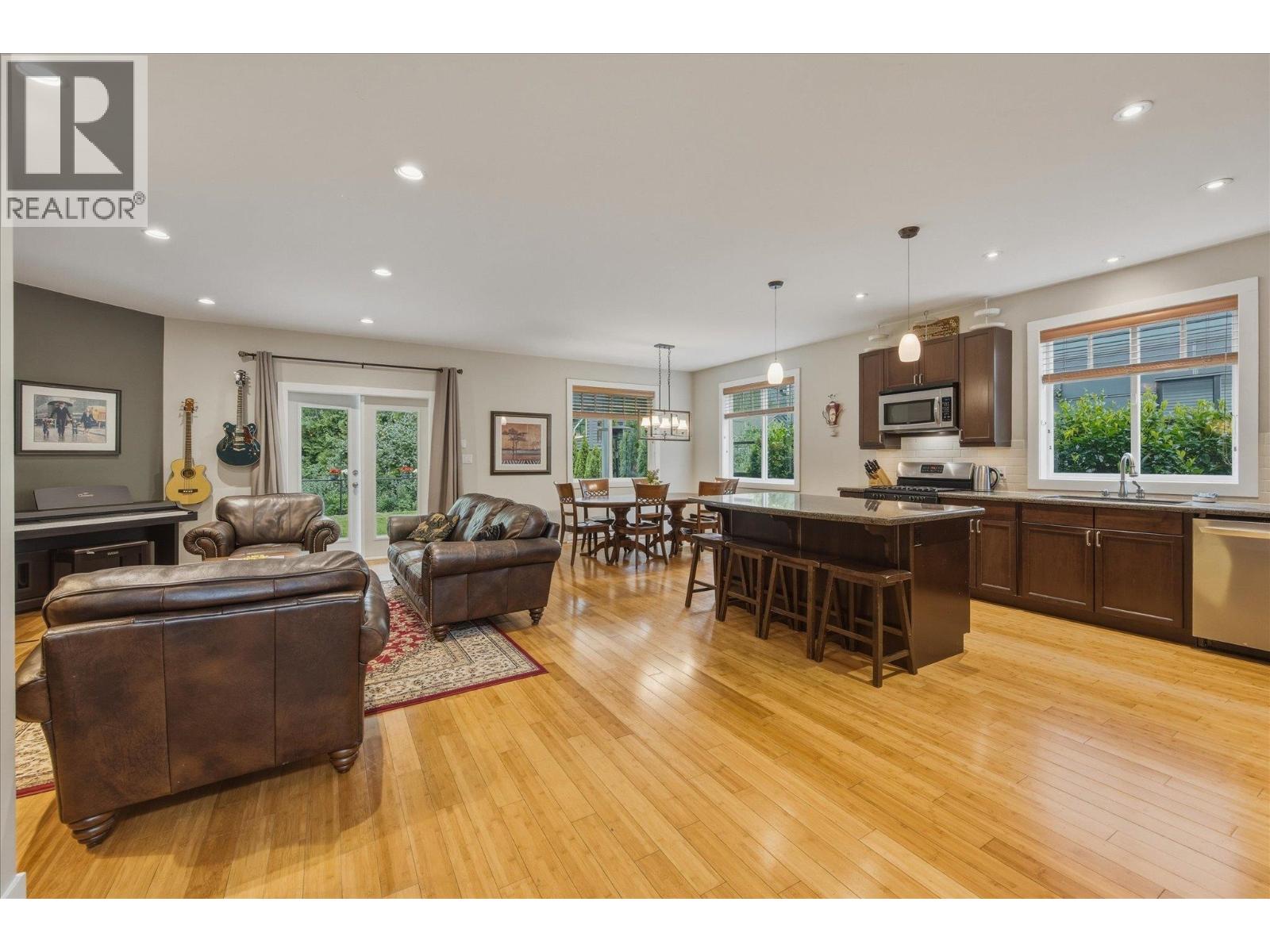 1545 Judd Road, Squamish, British Columbia  V0N 1H0 - Photo 9 - R3123083