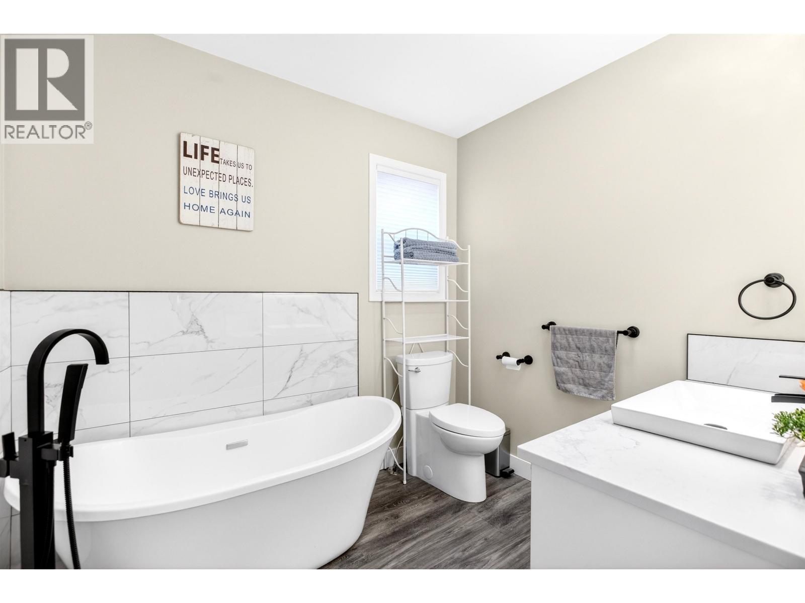 19635 Planetree Lane, Pitt Meadows, British Columbia  V3Y 1Z3 - Photo 18 - R3123087