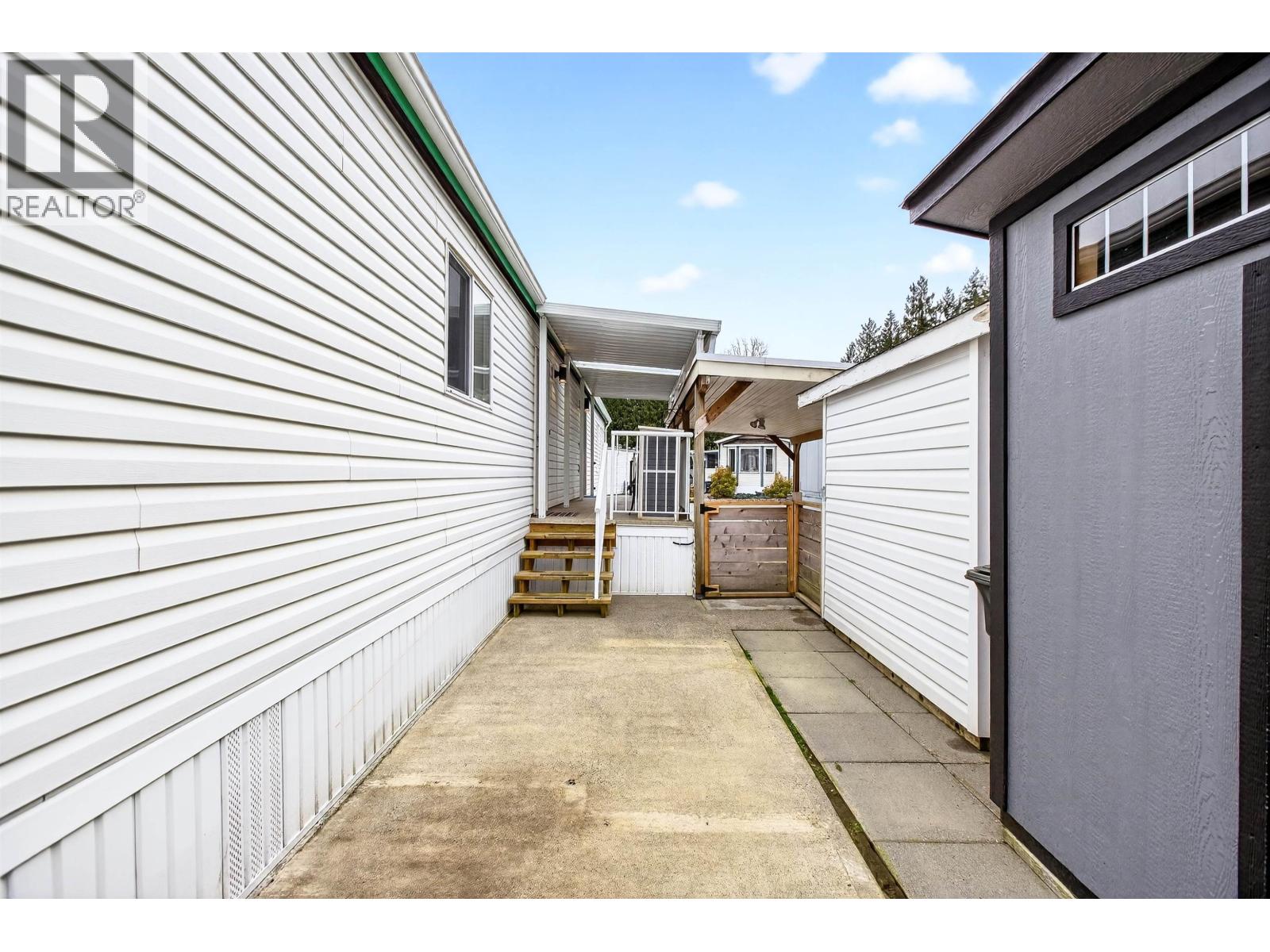 19635 Planetree Lane, Pitt Meadows, British Columbia  V3Y 1Z3 - Photo 28 - R3123087