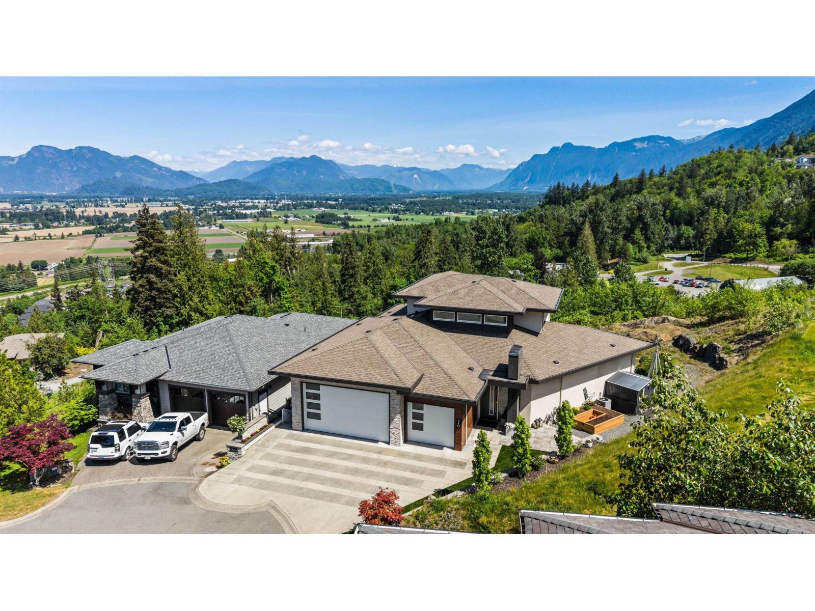 112 51075 FALLS COURT|Eastern Hillsides, Chilliwack, British Columbia