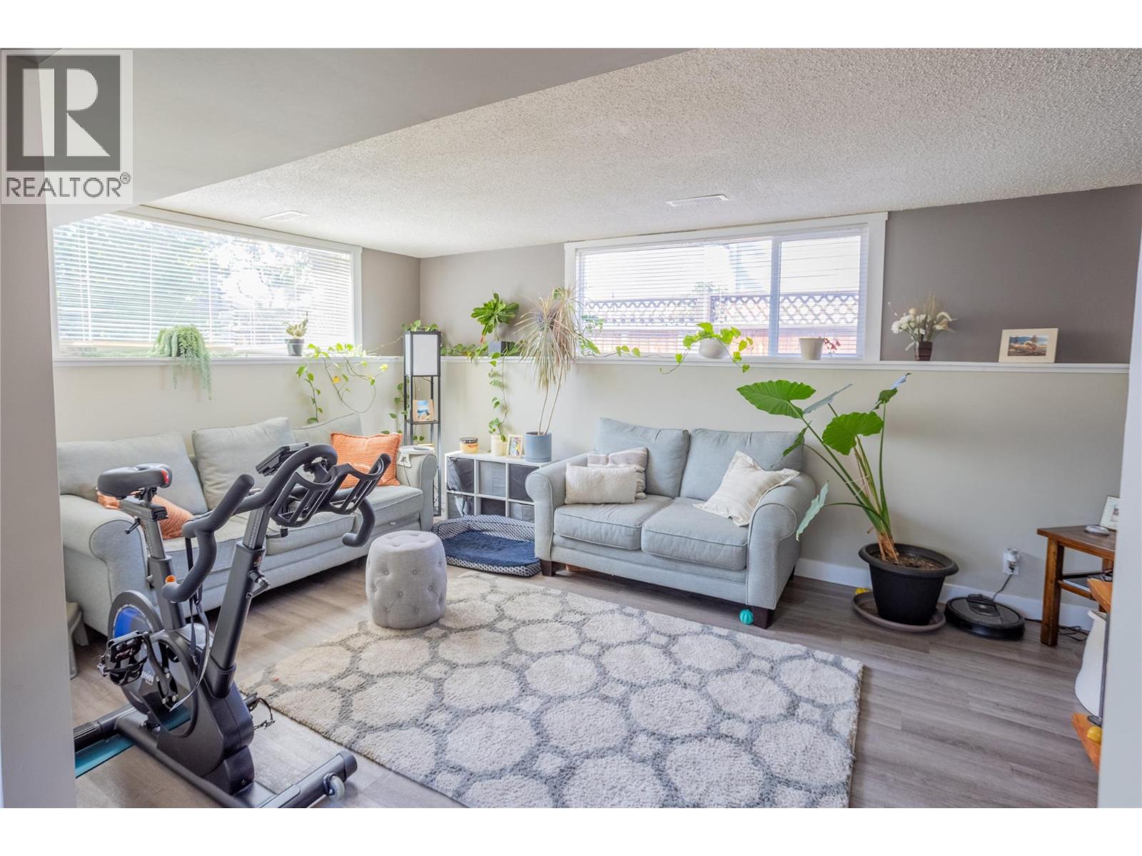 530 Roanoke Avenue, Kelowna, British Columbia  V1Y 7K5 - Photo 24 - 10381576