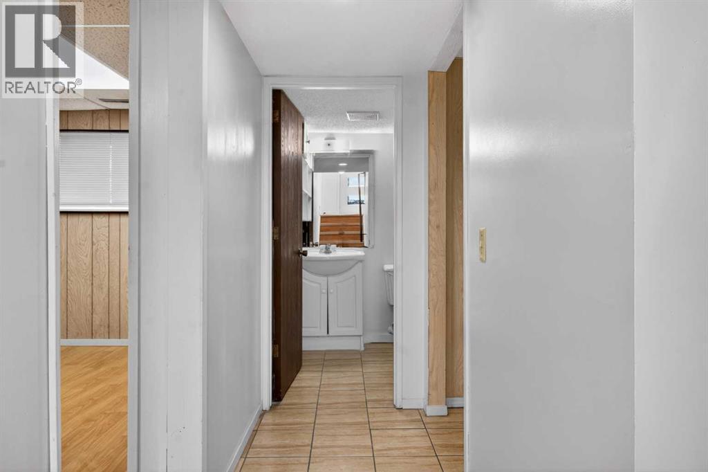 900 Abbeydale Drive Ne, Calgary, Alberta  T2A 5Y1 - Photo 27 - A2307433